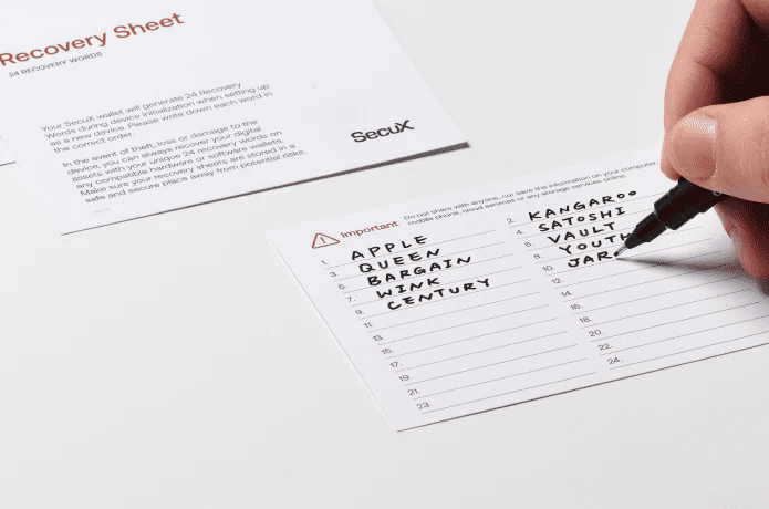 نگهداری فیزیکی عبارت بازیابی با کاغذ 