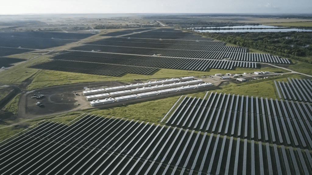 استخراج بیت کوین با پنل خورشیدی