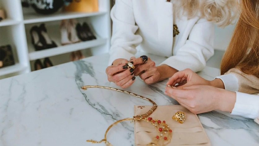 خرید طلای قسطی با کمک سرویس‌دهنده‌های مالی اعتباری