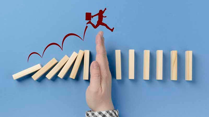 چالشهای اقتصادی پیش روی کارمندان