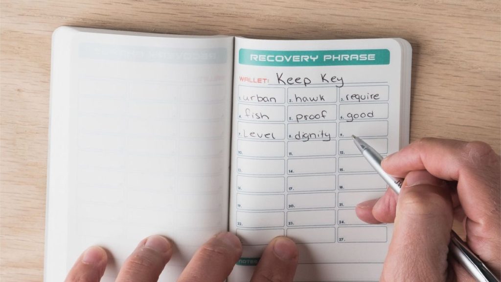 ذخیره عبارت بازیابی در گوشی یا فضای آنلاین